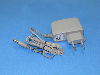 ЗАРЯДНОЕ УСТРОЙСТВО